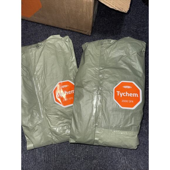 DuPont TYCHEM 2000 SFR Sz L Hazardous Chemical Protective Coveralls Lot Of 2 New - Picture 2 of 8